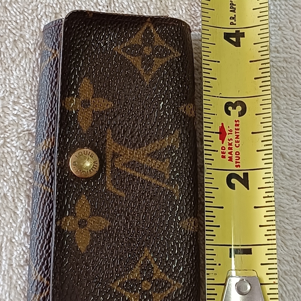 Louis Vuitton Brown Damier Leather Gold Key Holder 🔑